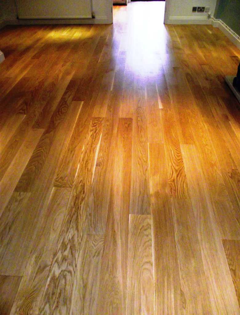 062_r_sanded_sealed_oak_wood_flooring_boards_varnished_traditional